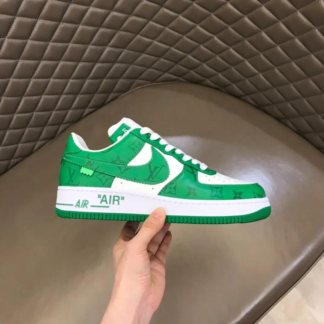 Men's shoes 💰p420 "*OUIS *UITTO*" x OFF-WHITE x Nike tripartite collaboration! Trendy and cool men's casual sports shoes with unrivaled color matching. The design idea basically continues the style of THE TEN. The Swoosh line and tongue label have a very familiar visual effect and are both fashionable and trendy! A must-have for fashionistas! The effect on your feet is absolutely stunning! Size: 38-45